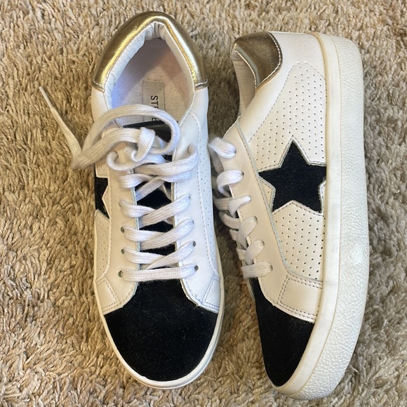 Steve Madden Sneakers - Picture 3 of 3